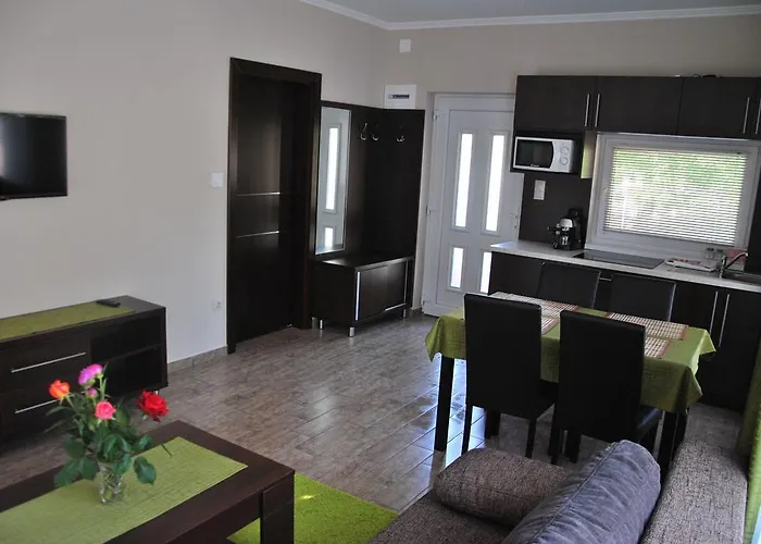 Panyi Apartament *